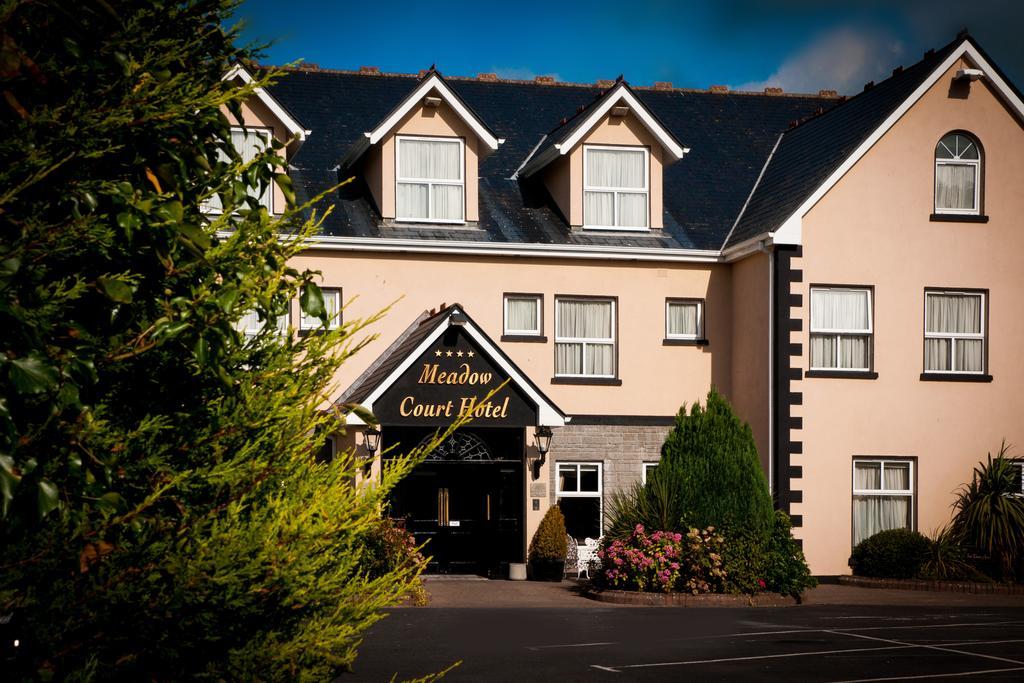 Meadow Court Hotel Loughrea Esterno foto
