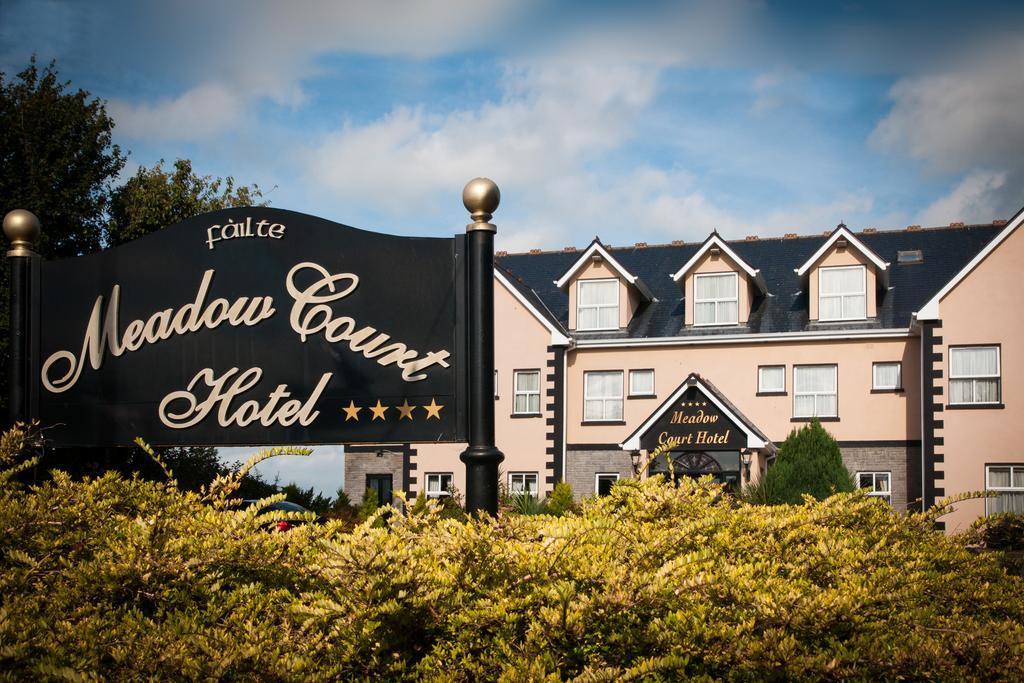 Meadow Court Hotel Loughrea Esterno foto